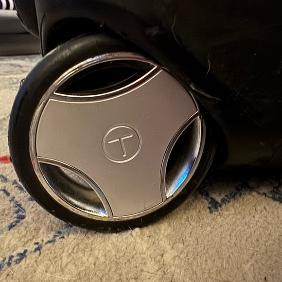 COPY - Tumi Black Rolling Duffel Travel Bag / Suitcase - Picture 12 of 13